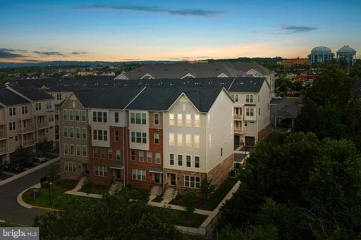 1012 GALENA TERRACE