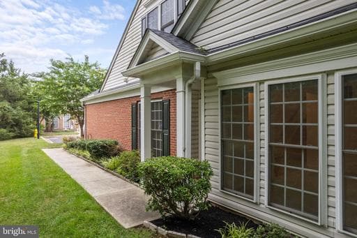 1301 JADE COURT 4 - Photo 1