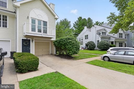 19 BRONCO COURT