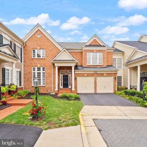 43676 Warbler Sq, Leesburg, VA 20176-1282, United States - Photo 1