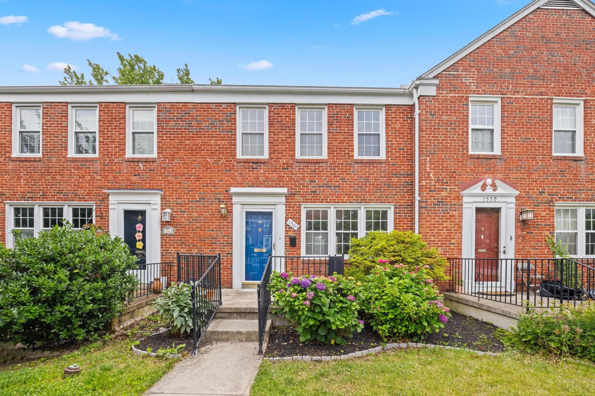 1561 Cottage Ln, Towson, MD 21286-8013, United States - Photo 1