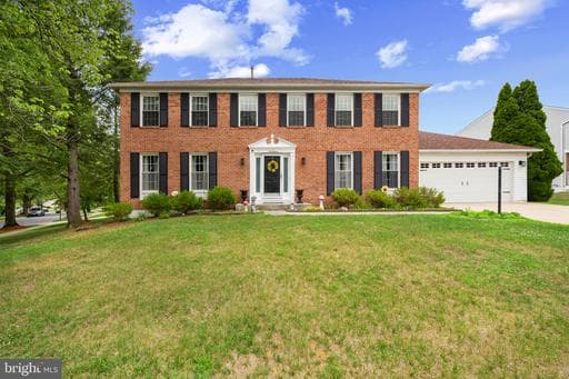 1011 WINGED FOOT DRIVE