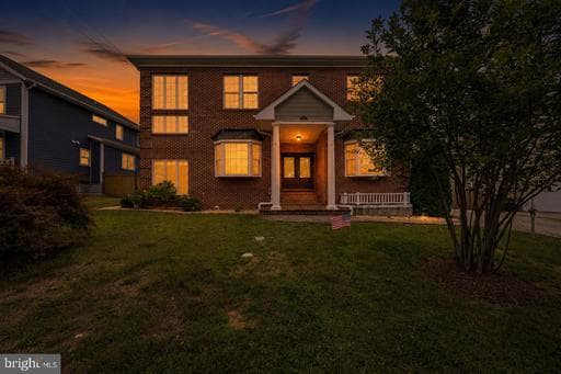 33 DONELSON STREET