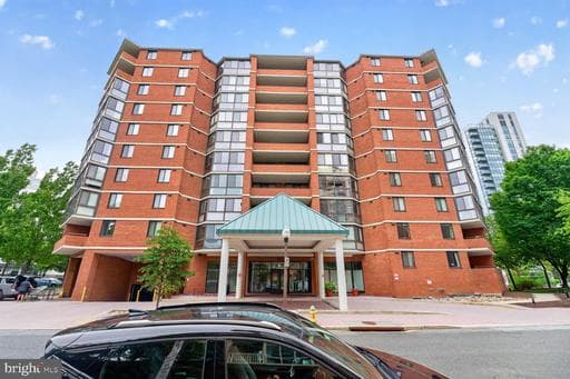 1001 N RANDOLPH STREET 106