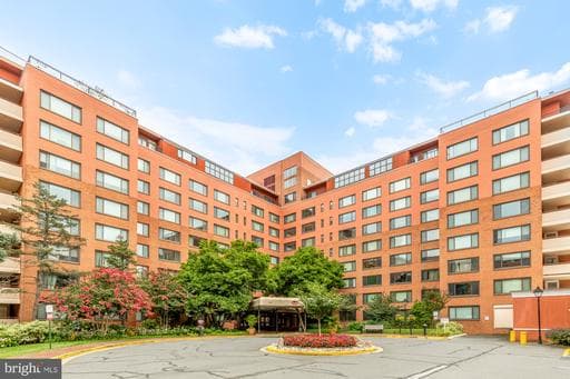 1021 ARLINGTON BOULEVARD 446