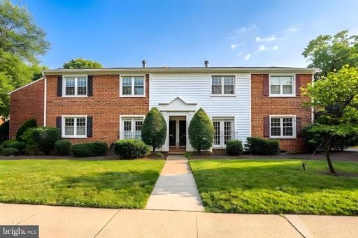 2637 S WALTER REED DRIVE A