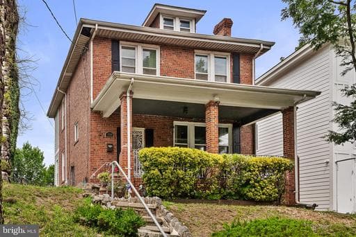 1609 30TH STREET