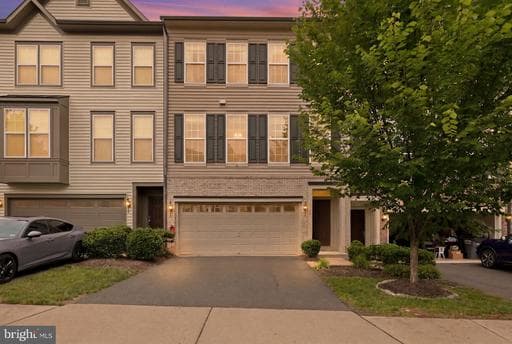 8112 HONEY BEE WAY - Photo 1