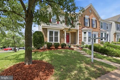 43885 Laburnum Sq, Ashburn, VA 20147-5448, United States