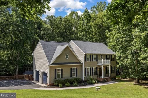 8101 AVOCET WAY