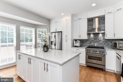 3795 Shannons WAY ALEXANDRIA VA 22309