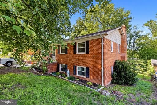 1904 Stafford St, Woodbridge, VA 22191-2539, United States