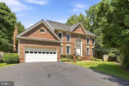 8814 SURREY COURT