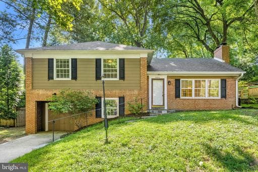 3406 GLENMOOR DRIVE - Photo 1
