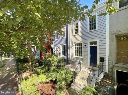 633 CONSTITUTION AVENUE
