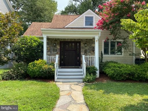 4916 17th St N, Arlington, VA 22207-2081, United States