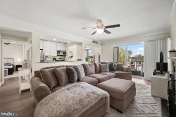 112 DUVALL LANE 302 - Photo 1