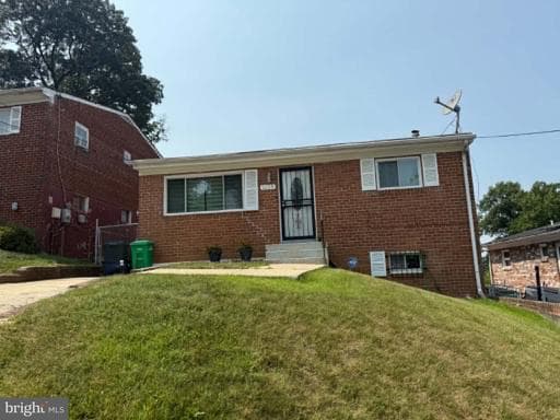1115 Elfin Ave, Capitol Heights, MD 20743-5919, United States