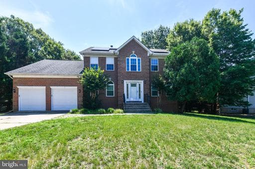 2406 BERRY THICKET COURT