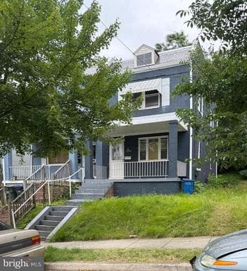 1610 29TH STREET - Photo 1
