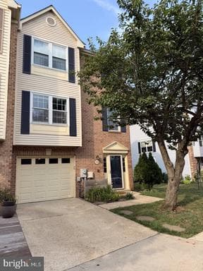 746 PINE VALLEY DRIVE - Photo 1