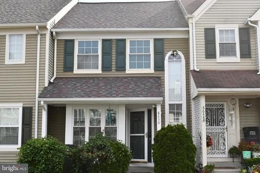 8650 VENOY COURT - Photo 1
