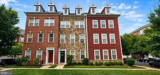 5922 LOGANS WAY