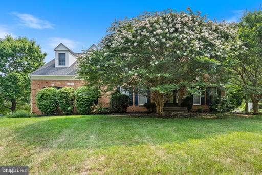 2011 SHADOWROCK LANE