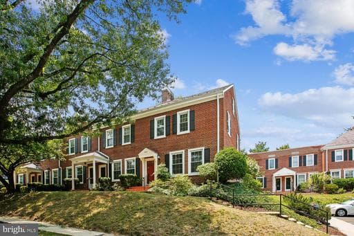2840 S BUCHANAN STREET