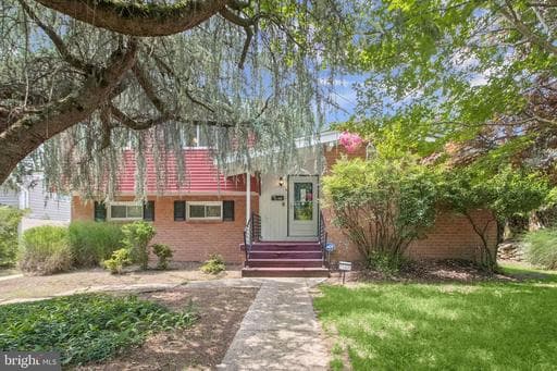 11400 CLOVERHILL DRIVE