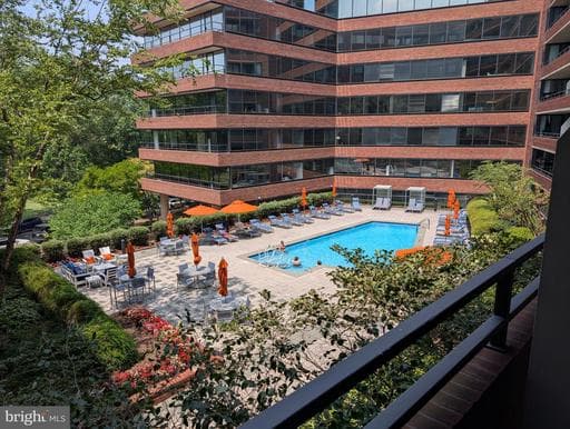 2555 PENNSYLVANIA AVENUE 408