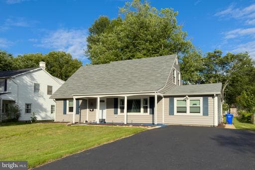 2907 BRIERDALE LANE