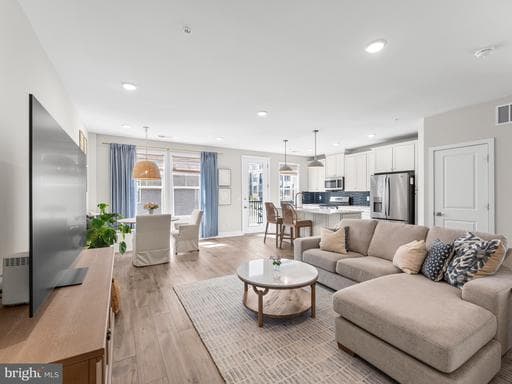 20801 LAMLASH TERRACE