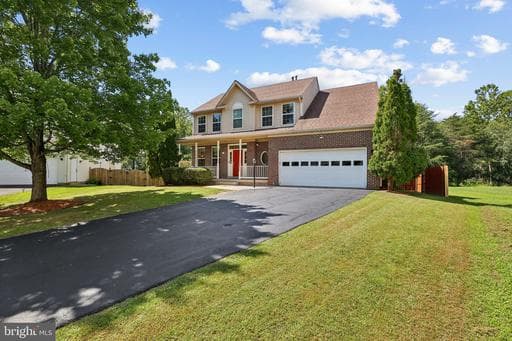 6217 Oakland Dr, Woodbridge, VA 22193-7017, United States