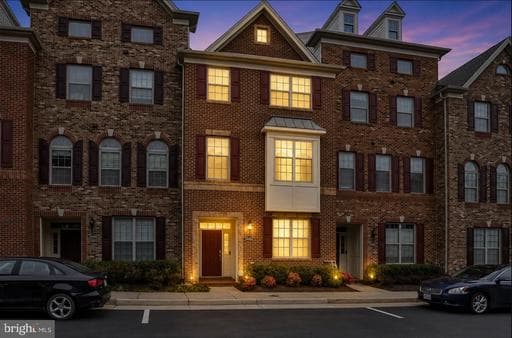22462 CAMBRIDGEPORT SQUARE