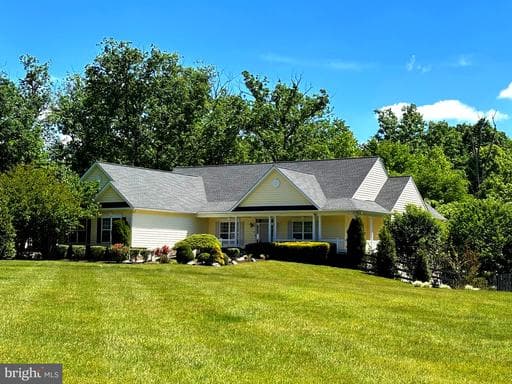 320 GENTLE BREEZE CIRCLE