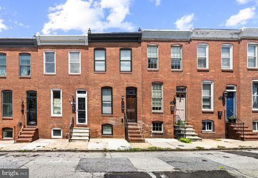 110 E CLEMENT STREET