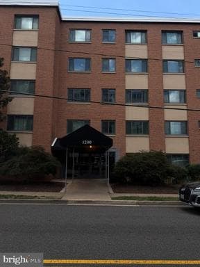 1200 S ARLINGTON RIDGE ROAD 402