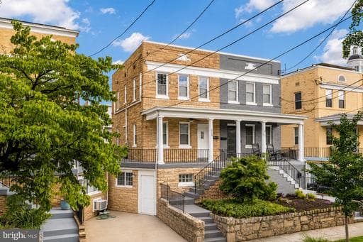 513 SOMERSET PLACE
