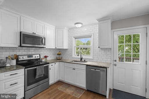 1236 SUMMERFIELD DRIVE