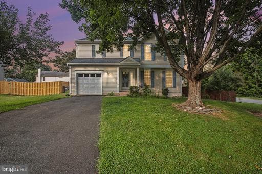 9 HUNTER TRAIL