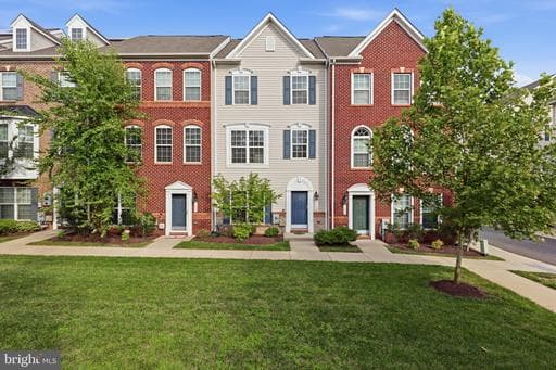1602 Wesbourne Dr, Upper Marlboro, MD 20774-2477, United States