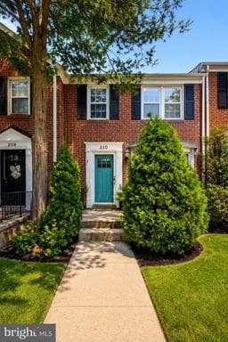 210 STEVENSON LANE