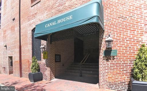 3225 GRACE STREET 101