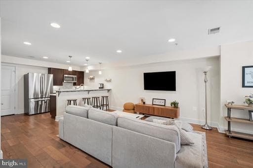 2505 17TH STREET 1