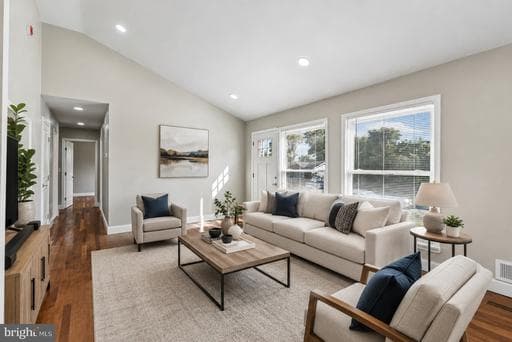 5512 NORTHGREEN ROAD