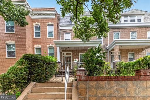 4327 Iowa Ave NW, Washington, DC 20011-5601, United States