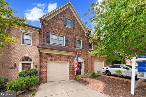 6367 BRAMPTON COURT