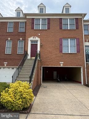 42771 Locklear Ct, Chantilly, VA 20152-6635, United States