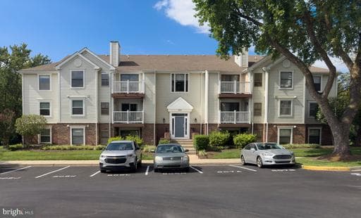 805 Stratford Way, Frederick, MD 21701-7223, United States